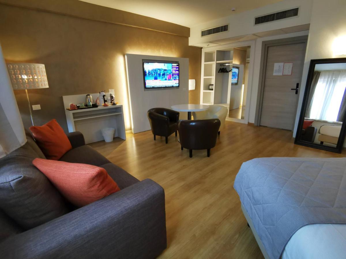 Hotel President Prato  Esterno foto