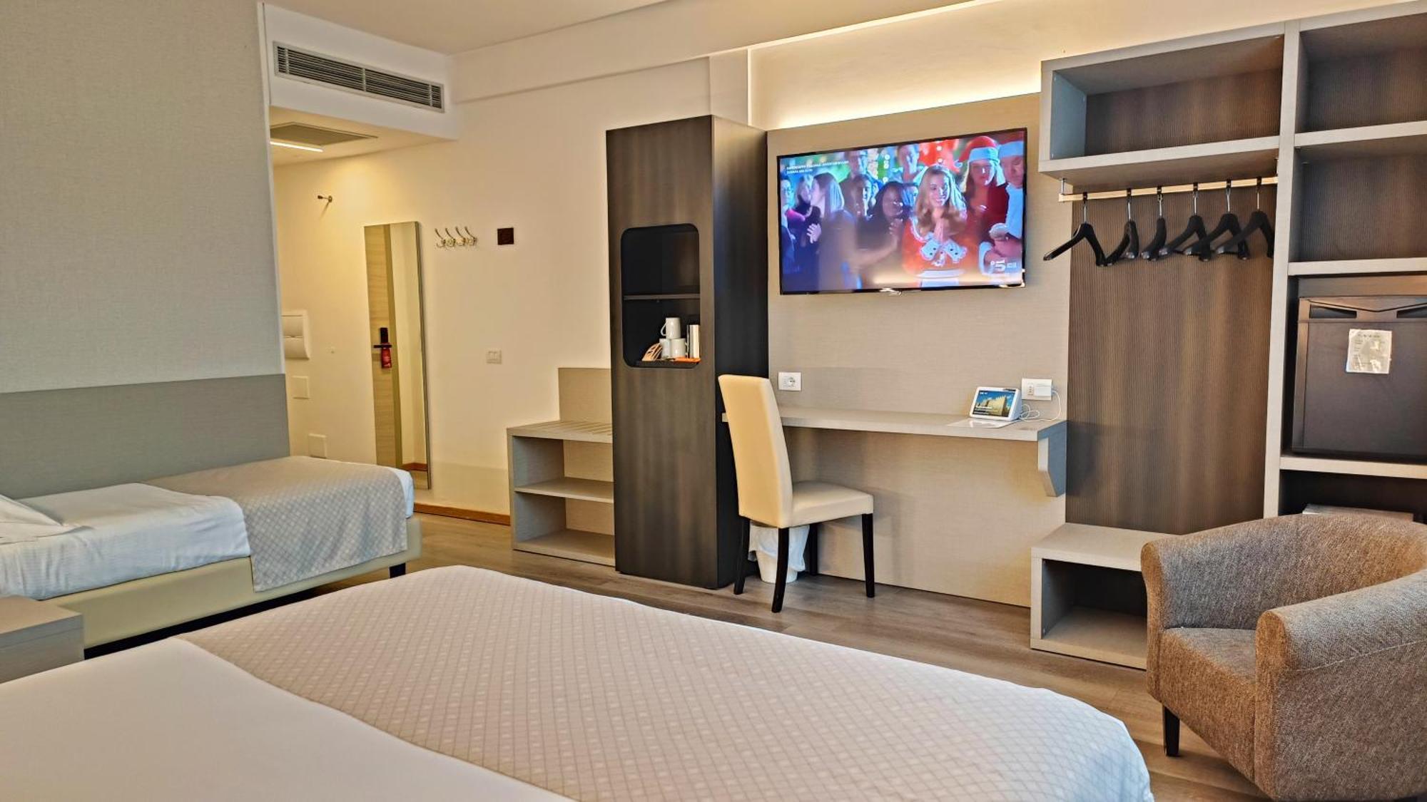 Hotel President Prato  Esterno foto