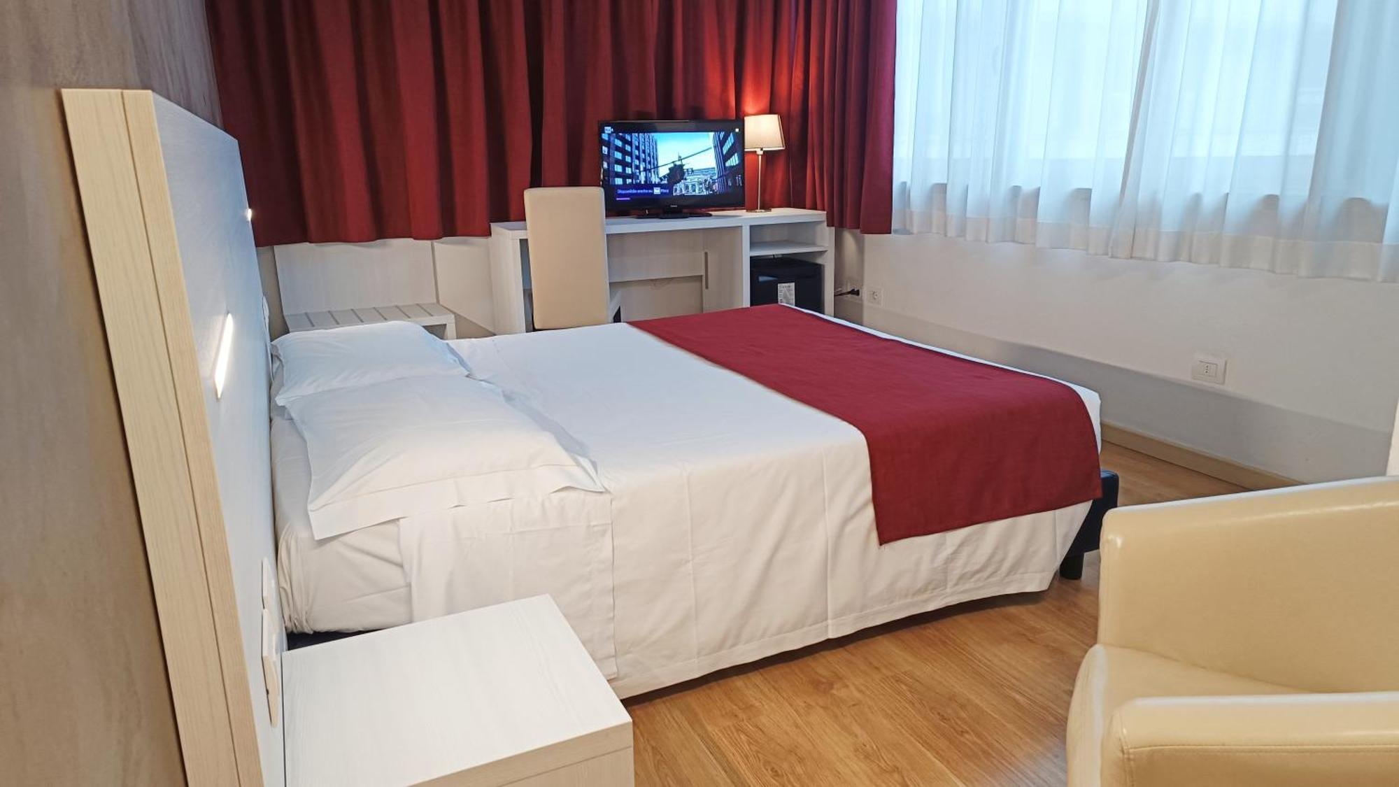 Hotel President Prato  Esterno foto