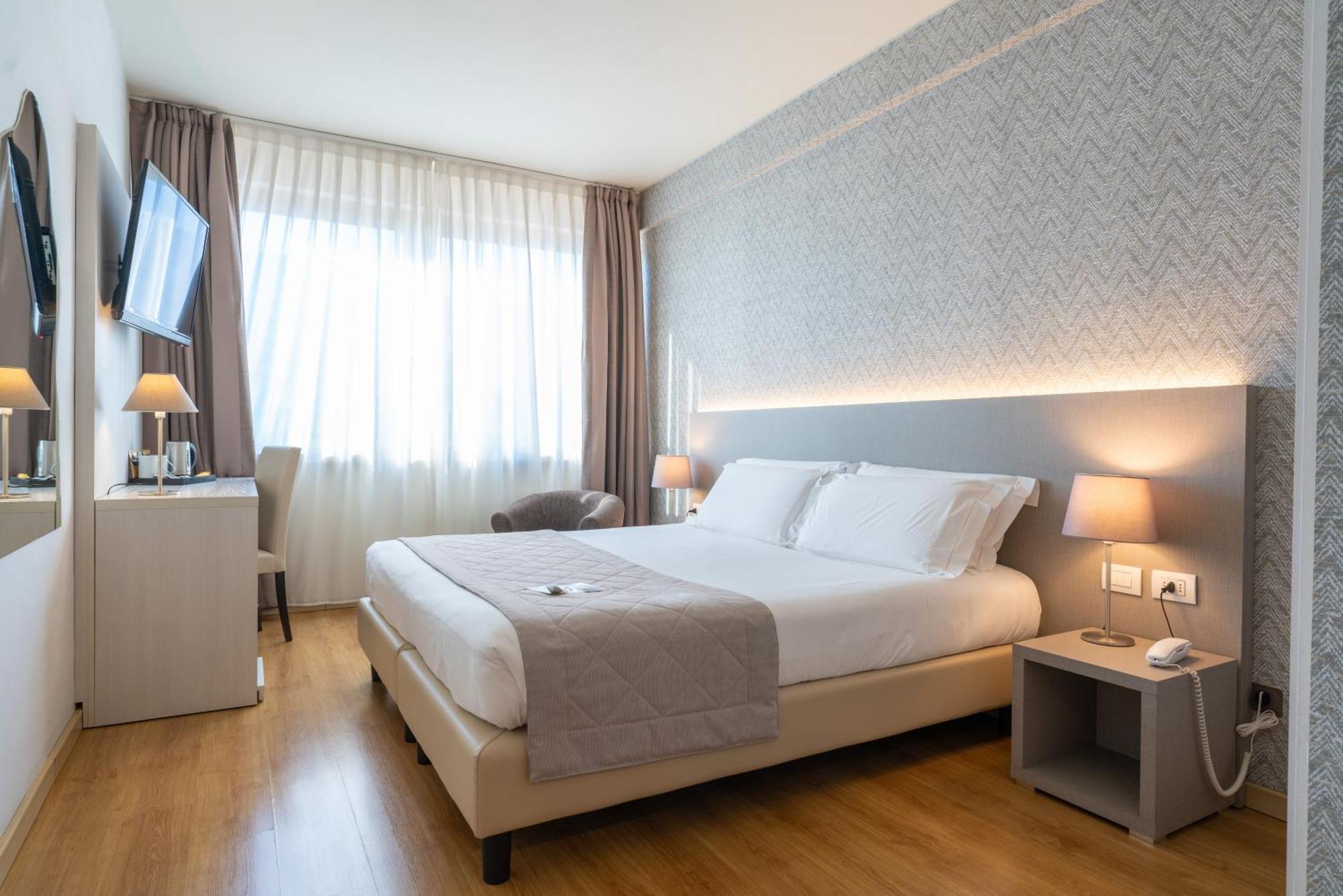 Hotel President Prato  Esterno foto