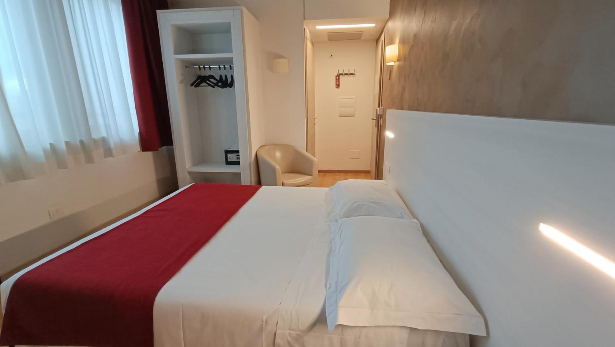 Hotel President Prato  Esterno foto